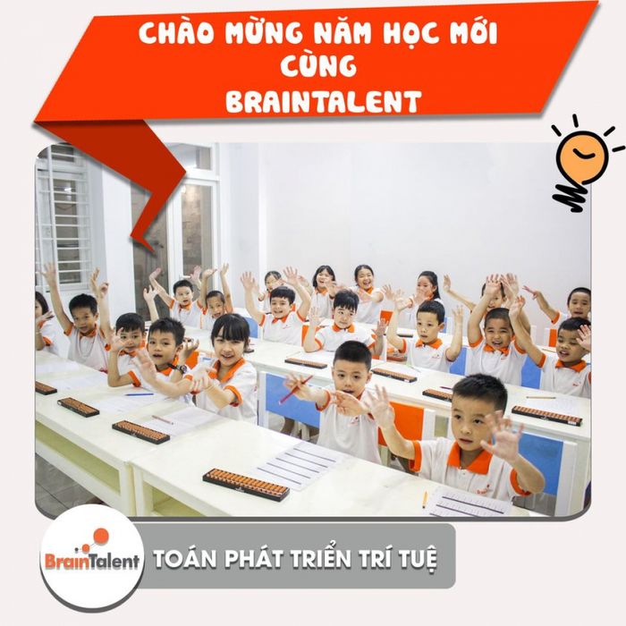 Hình ảnh học sinh học toán tư duy, rèn luyện tư duy logic và kỹ năng giải quyết vấn đề.