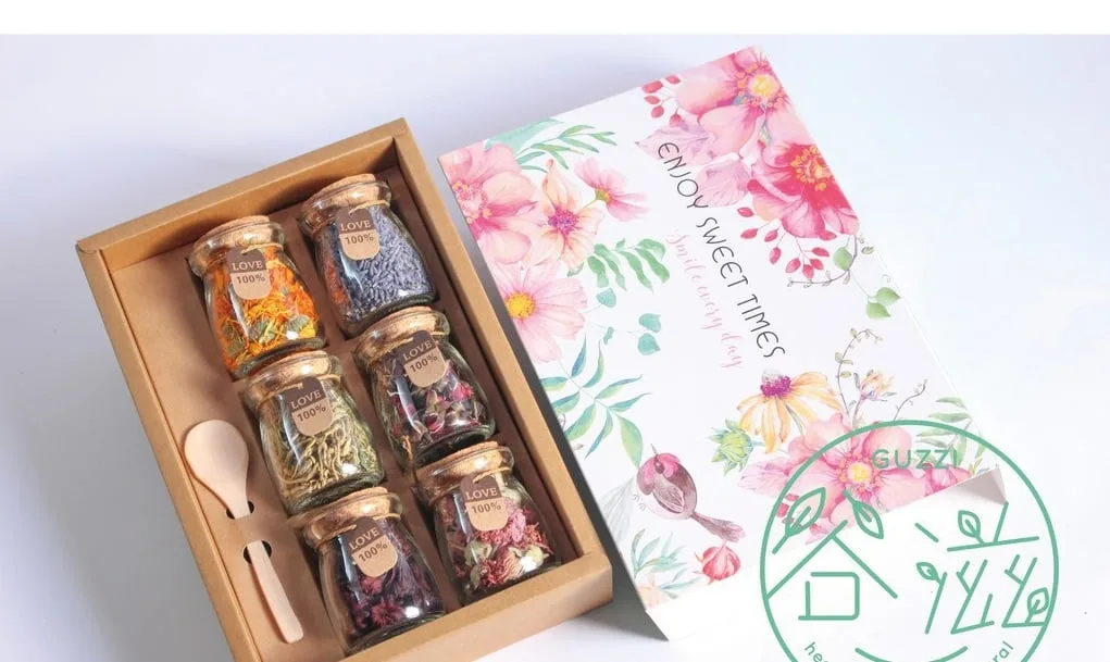 Set trà hoa thảo mộc được đóng gói tinh tế