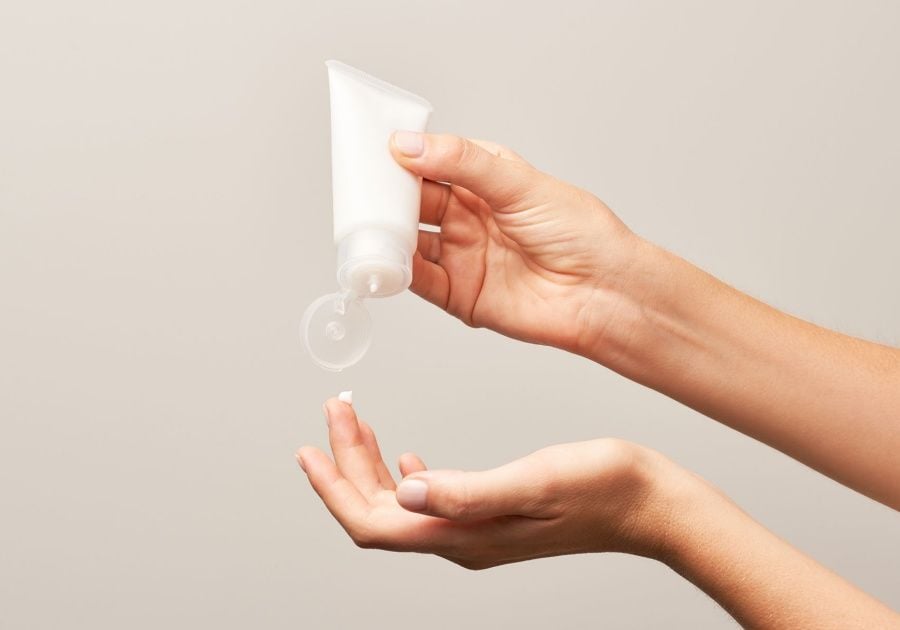 Quy trình patch test serum trị nám giúp đảm bảo an toàn cho da