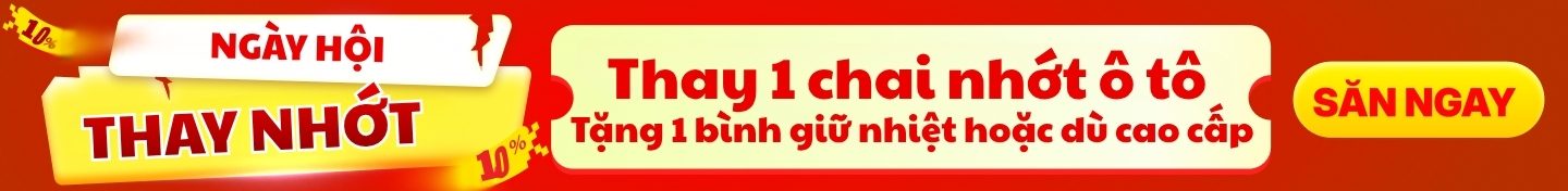 Kỹ thuật viên tại garage sử dụng thiết bị chẩn đoán lỗi ô tô bằng công nghệ để kiểm tra xe đời mới tại Gò Vấp.