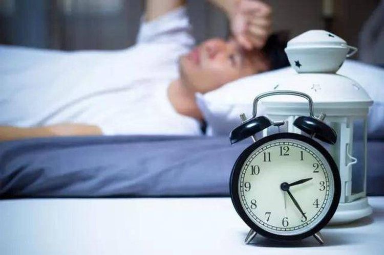 Hình ảnh minh họa làn da dễ bị mụn viêm và kích ứng do nhiệt độ