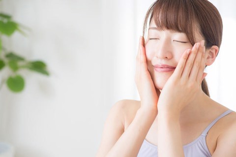 Hình ảnh các loại kem dưỡng phục hồi phổ biến giúp cấp ẩm cho da nhạy cảm