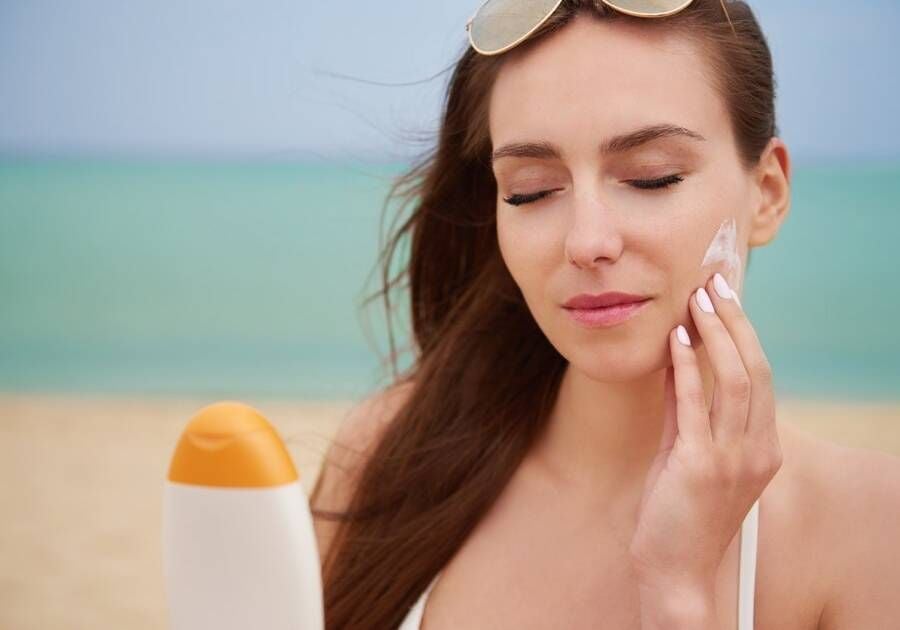 Quy trình chăm sóc da mụn để ngăn chặn vi khuẩn