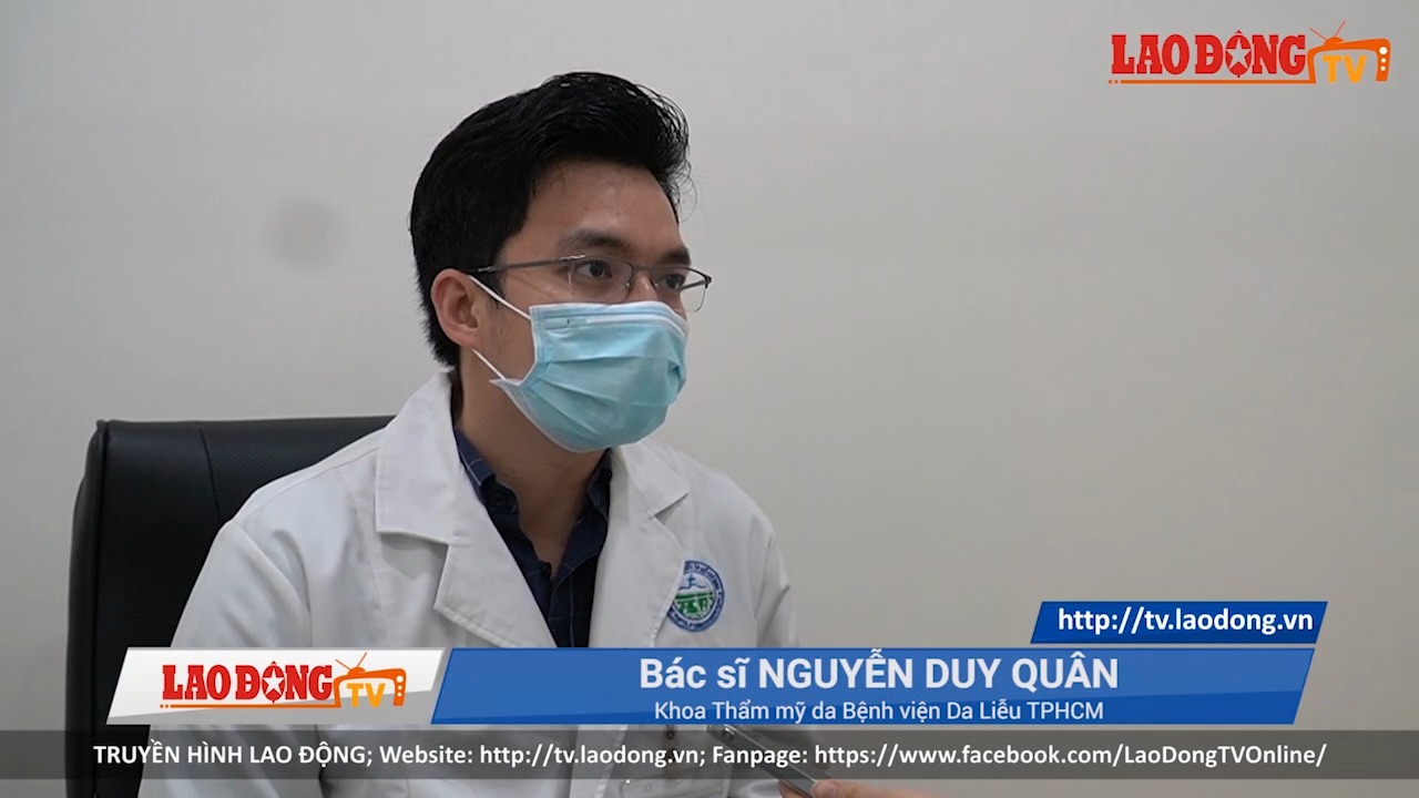 Làn da mụn nhạy cảm cần chăm sóc từ bên trong bằng dinh dưỡng để giảm mụn mùa nóng.