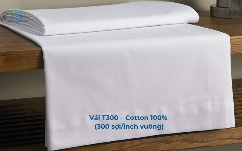 Vải bền bỉ thường được lựa chọn để tối ưu quy trình giặt ủi công nghiệp cho đồng phục khách sạn.