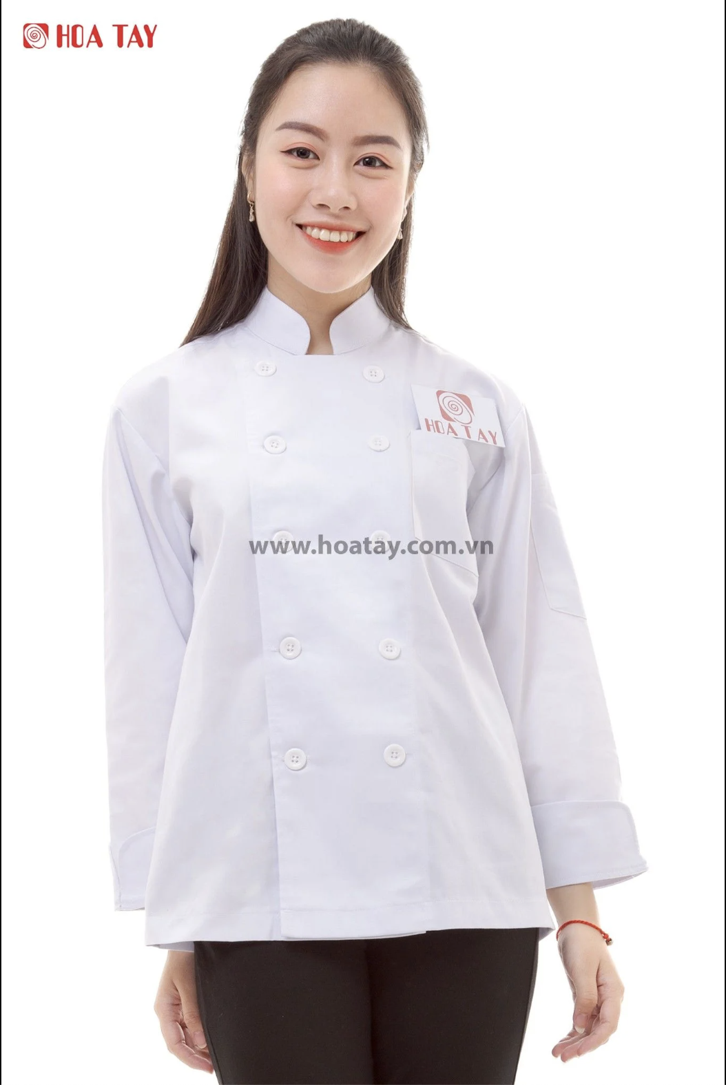 alt: Trang phục bảo hộ với thiết kế gọn gàng, thể hiện sự chuyên nghiệp và phù hợp với môi trường làm việc có tiêu chuẩn vệ sinh nghiêm ngặt