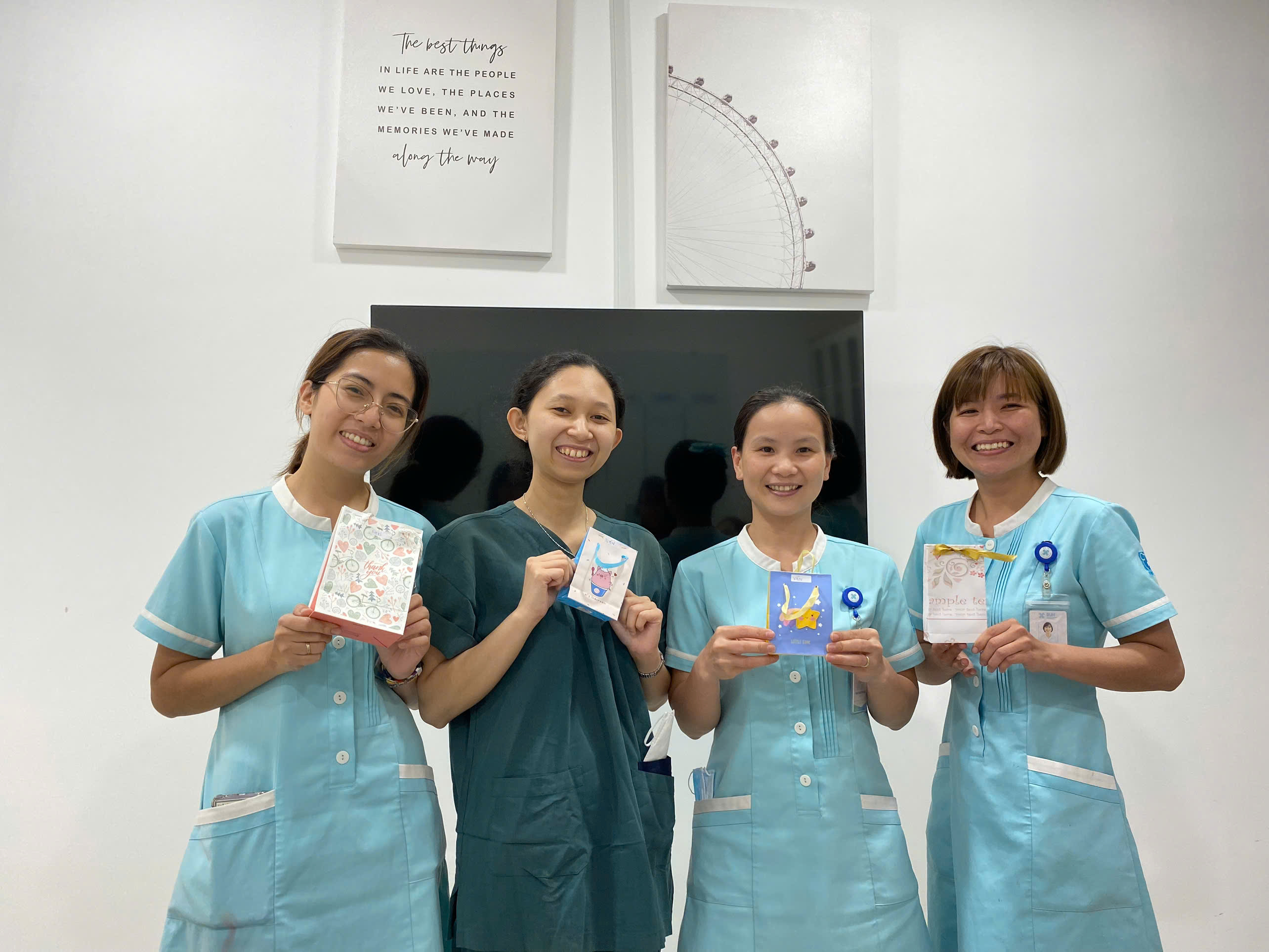 Váy, đầm điều dưỡng khoa IVF bệnh viện đại học y dược Buôn Mê Thuột