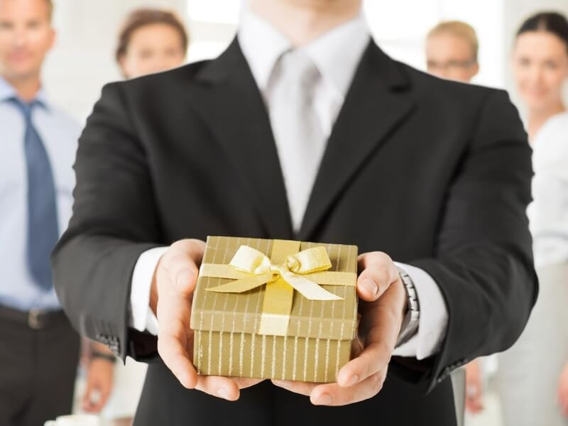 Bộ trà yến sào và nấm linh chi cao cấp mang lại cảm giác thư thái, sang trọng