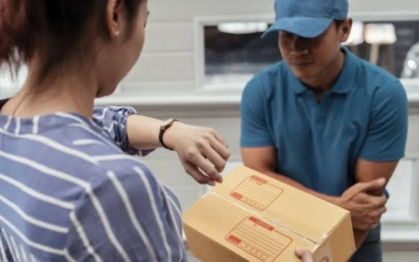 Bảng so sánh thiệt hại giúp đánh giá chính xác mức độ ảnh hưởng khi nhà cung cấp chậm giao hàng đồng phục.