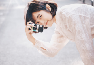 Da dầu mụn cần dưỡng ẩm vào mùa hè