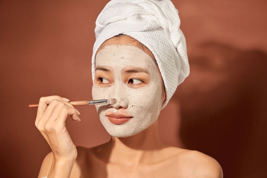 Lựa chọn mặt nạ đất sét an toàn cho da mụn viêm