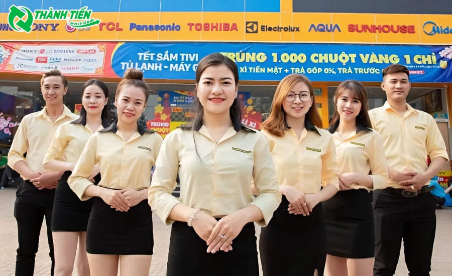 Thiết kế đồng phục tối giản làm nổi bật logo chuyên nghiệp