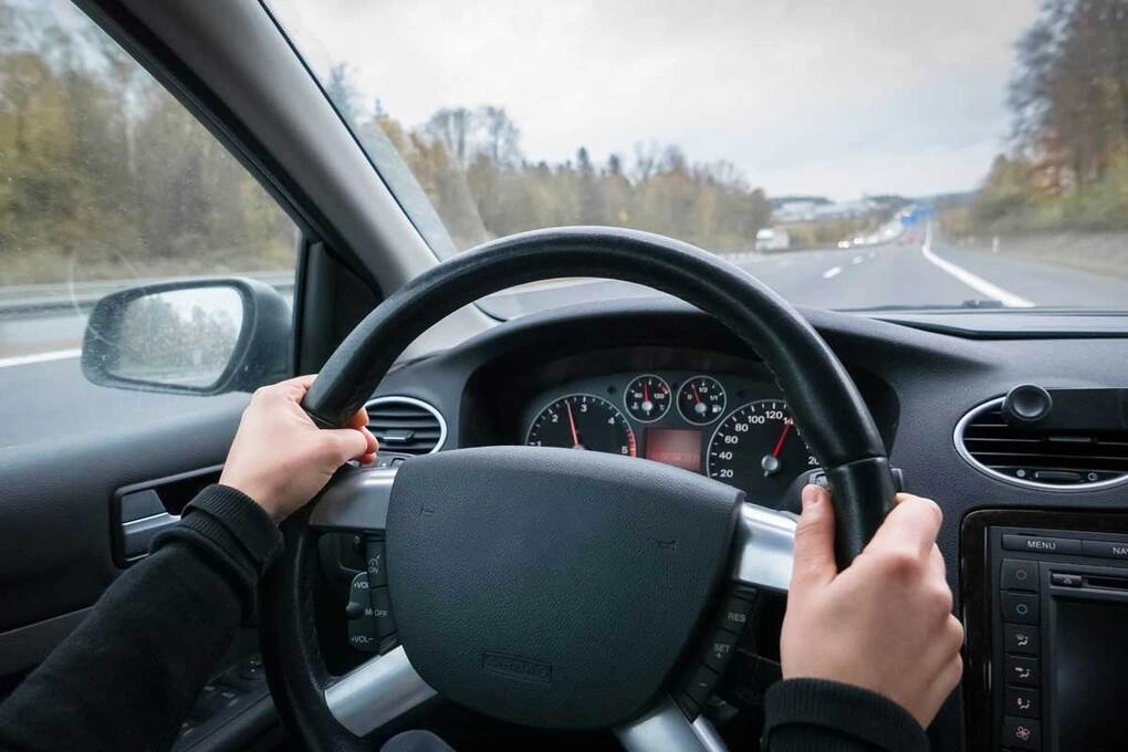 Vô-lăng lệch lái là hiện tượng dễ gặp. Ảnh: VEHG