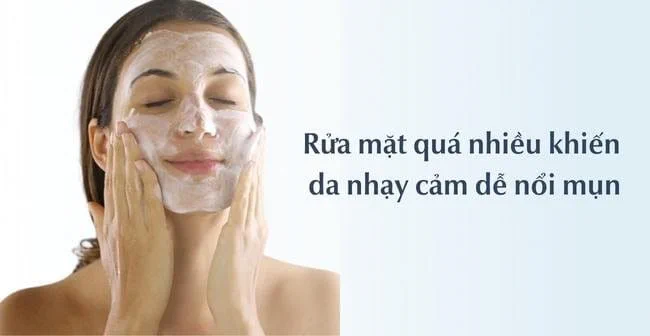 Người có làn da mụn và nhạy cảm cần lưu ý cách xử lý vào mùa nóng bằng việc điều chỉnh nhiệt độ môi trường