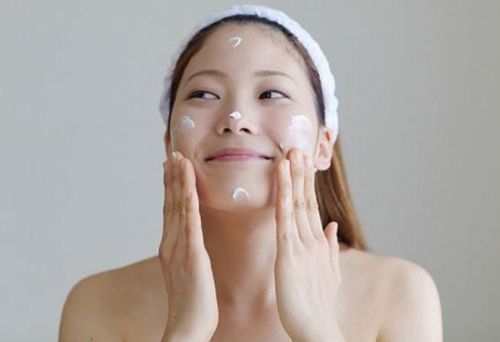 Lộ trình Skin Cycling với Kem dưỡng ẩm phục hồi hàng rào da