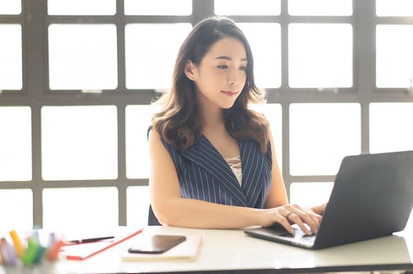 8 Strategies for Writing Product Descriptions That Generate Revenue