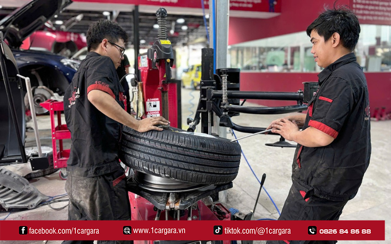 Giải mã chi phí thay lốp: Cách chọn gara xe minh bạch