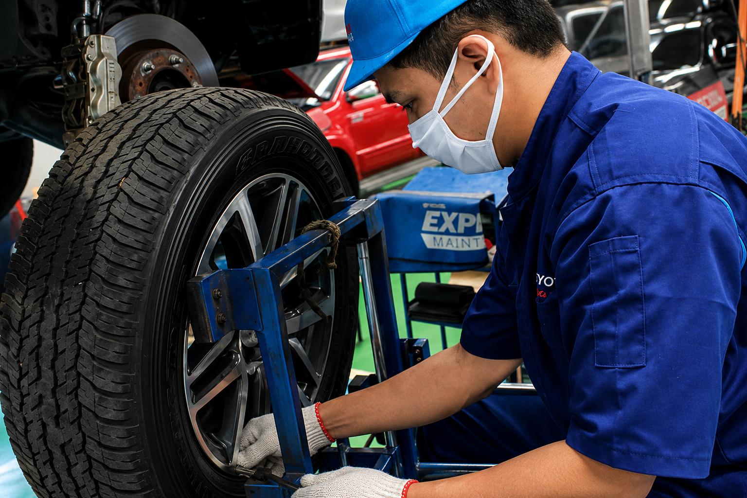 Xe lệch lái do áp suất và lốp mòn: Cách nhận biết & xử lý