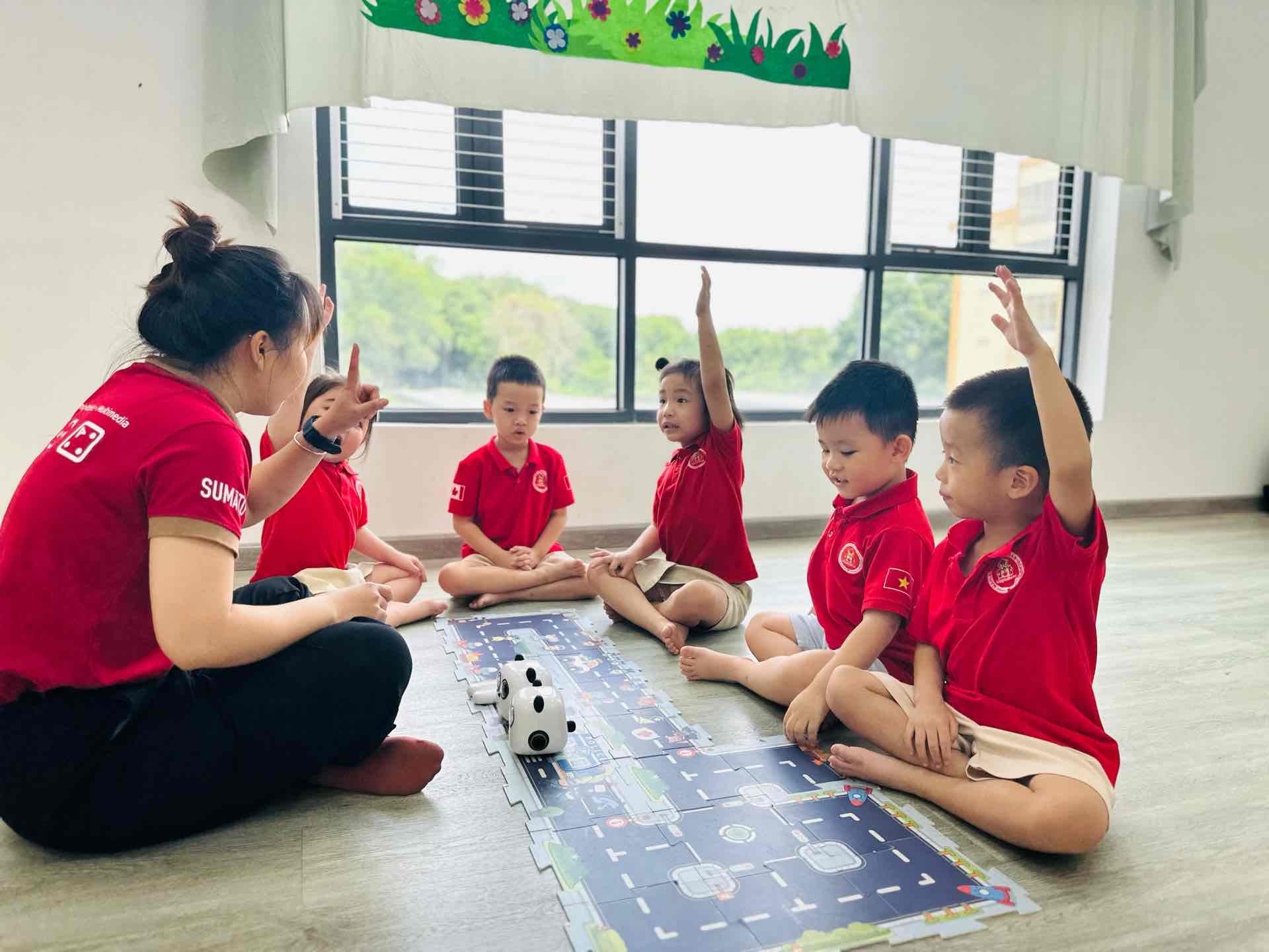 Xưởng may đồng phục học sinh: Giữ màu áo cử nhân bổ sung
