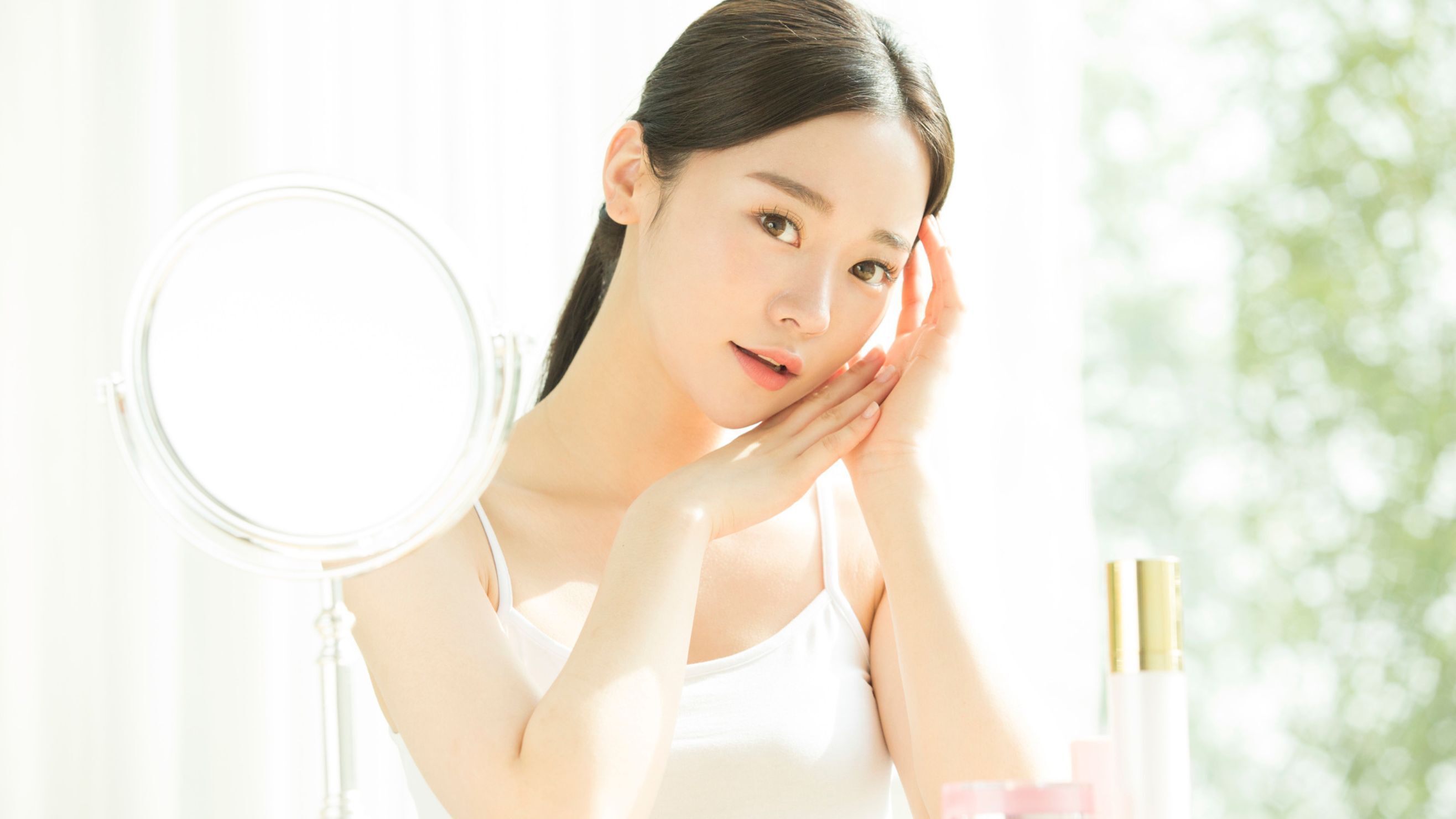 Vẻ đẹp chuẩn Hàn: Skincare tối giản cho làn da không tuổi
