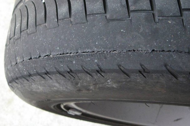 Mẹo lưu mốc 6 năm để thay lốp ô tô đúng lúc