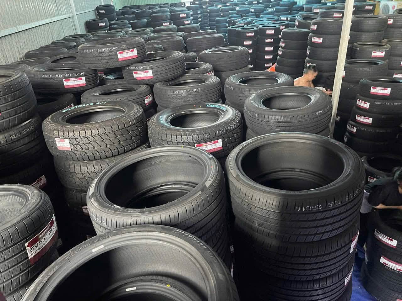 3 thói quen bảo dưỡng giữ bộ lốp cao cấp bền lâu sau khi thay