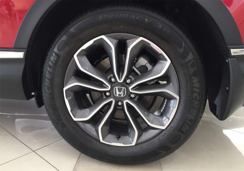 7 Dấu Hiệu Gara Vẽ Bệnh Thay Lốp: Cách Chủ Xe Tự Kiểm Tra