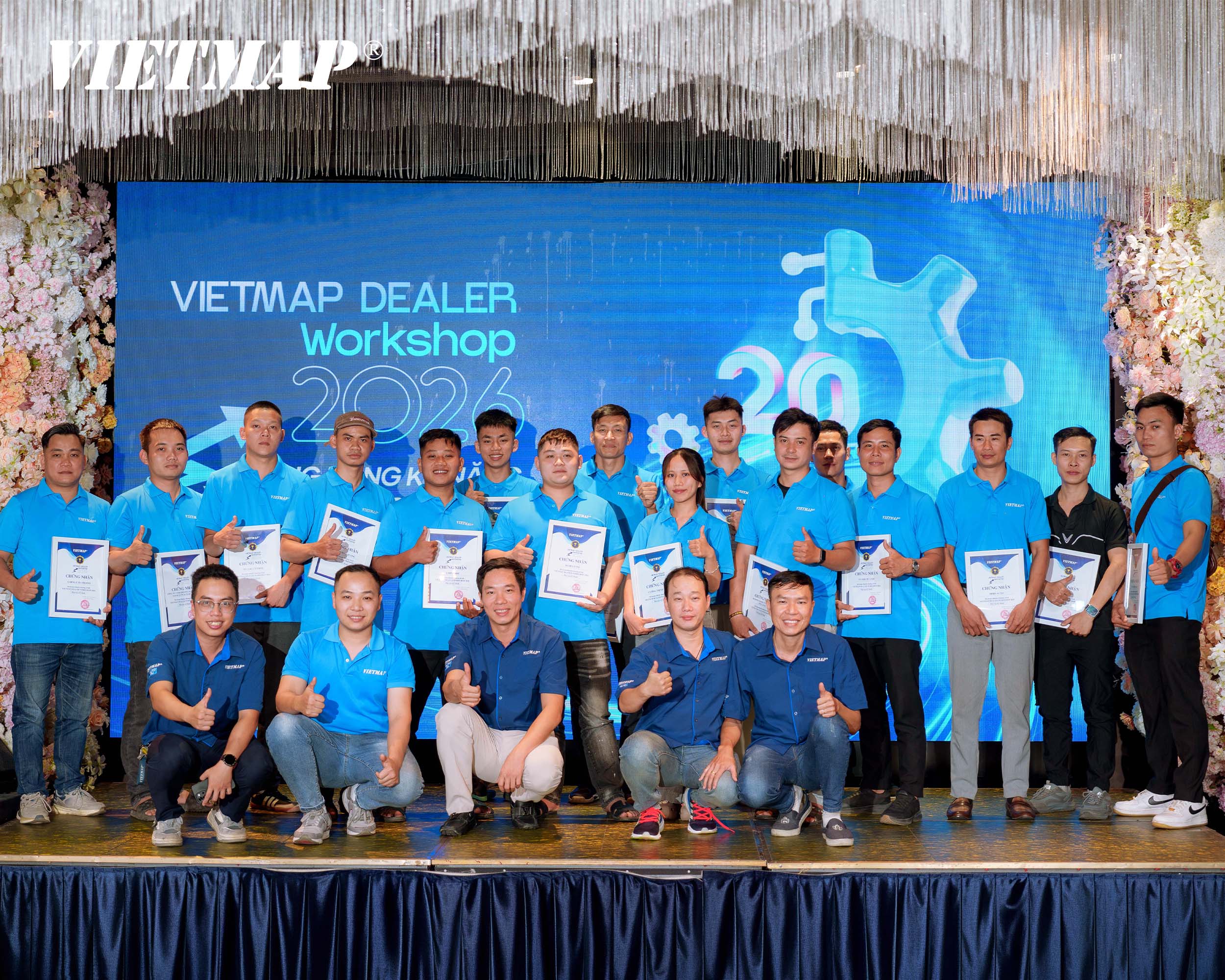 Xử lý sự cố nổ lốp trên cao tốc: Bí quyết giữ an toàn