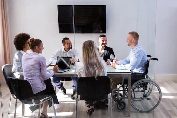 4 Common Sales Org Structures: Pros, Cons, and Best Use Cases