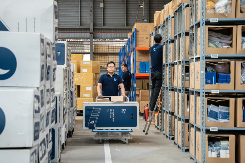Chọn Xưởng May Đồng Phục Uy Tín: Checklist Thực Tế