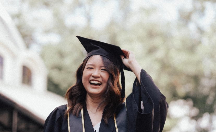Áo dài tốt nghiệp hè: Chọn lớp lót để vải mỏng không lộ