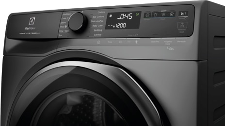Bớt thời gian ủi đồng phục: Chọn vải phẳng phiu cho ca làm