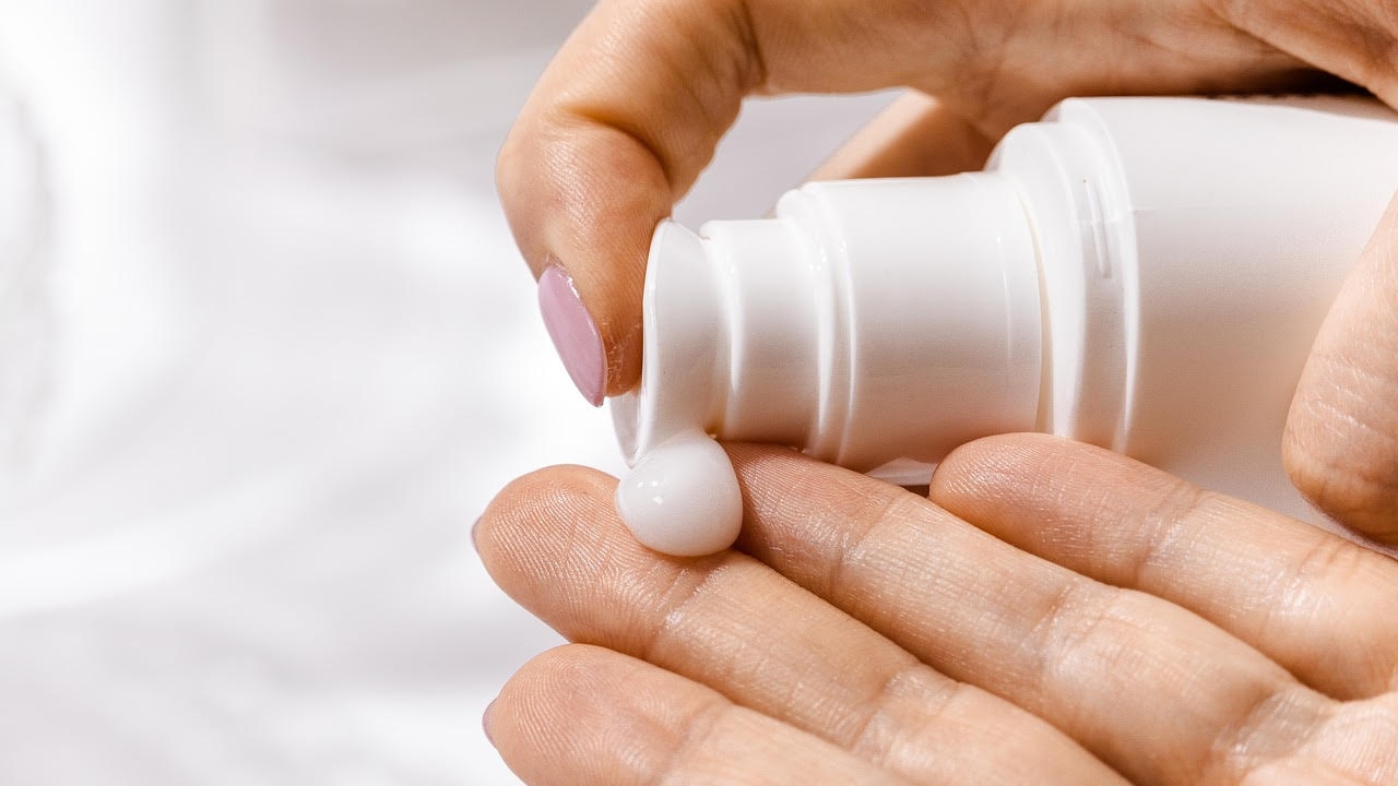 5 Sai Lầm Chăm Sóc Da Khiến Lão Hóa Sớm và Cách Khắc Phục