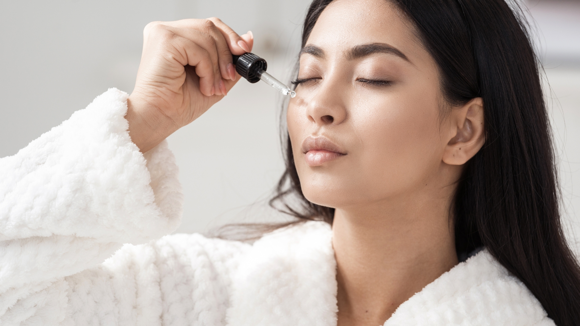 Sai Lầm Vật Lý Khiến Da Nhạy Cảm Mãi Không Khỏe Và Sáng