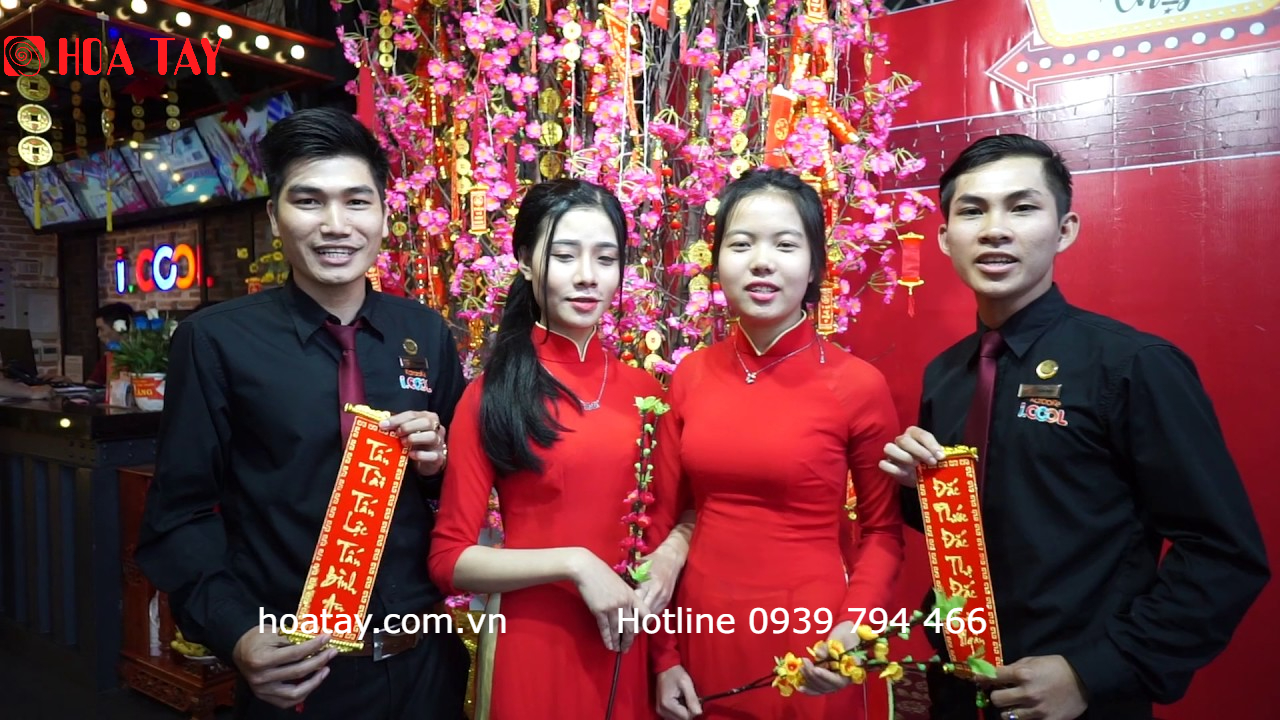 Gợi ý trang phục lễ 30/4: Biển, núi và ở nhà