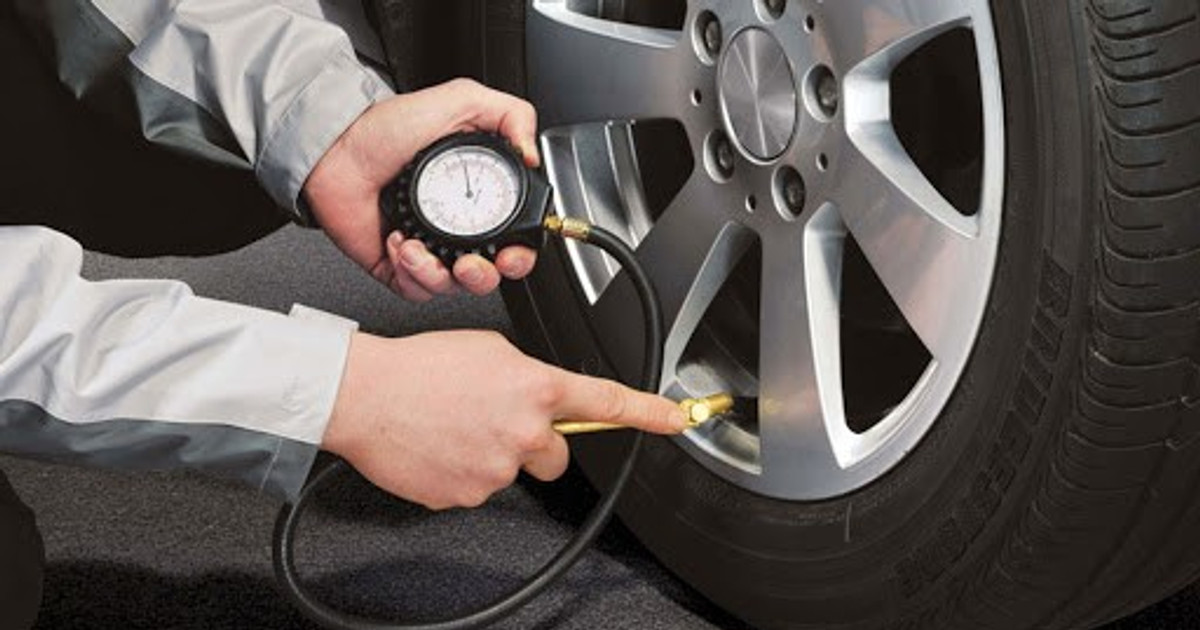 Chở 7 người, áp suất lốp xe 7 chỗ nên ở mức bao nhiêu?