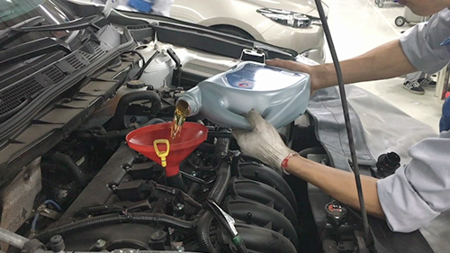 Mốc 5.000 km: Thay thế hay chỉ kiểm tra?