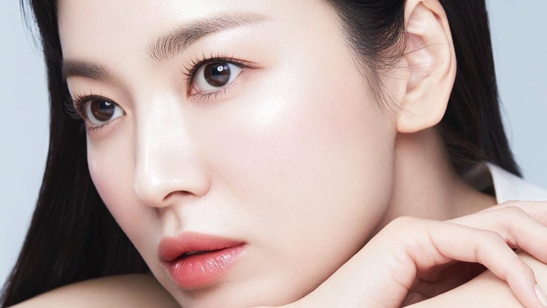 Vẻ Đẹp Chuẩn Hàn: Khi Sự Tự Nhiên Trở Thành Chuẩn Mực Mới